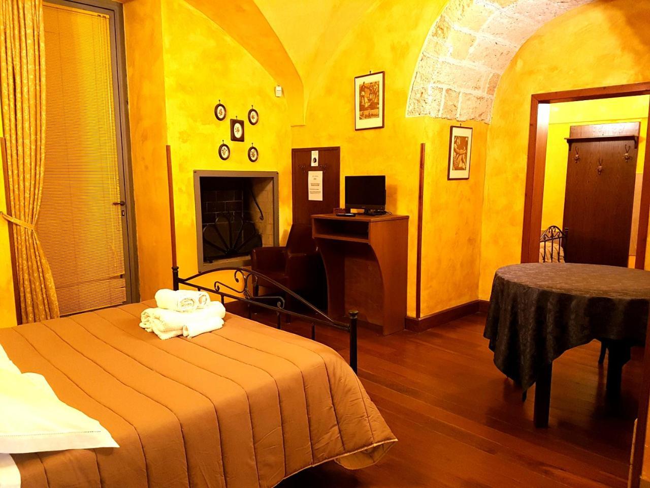 Hotel Nel Centro Storico Galatina Esterno foto