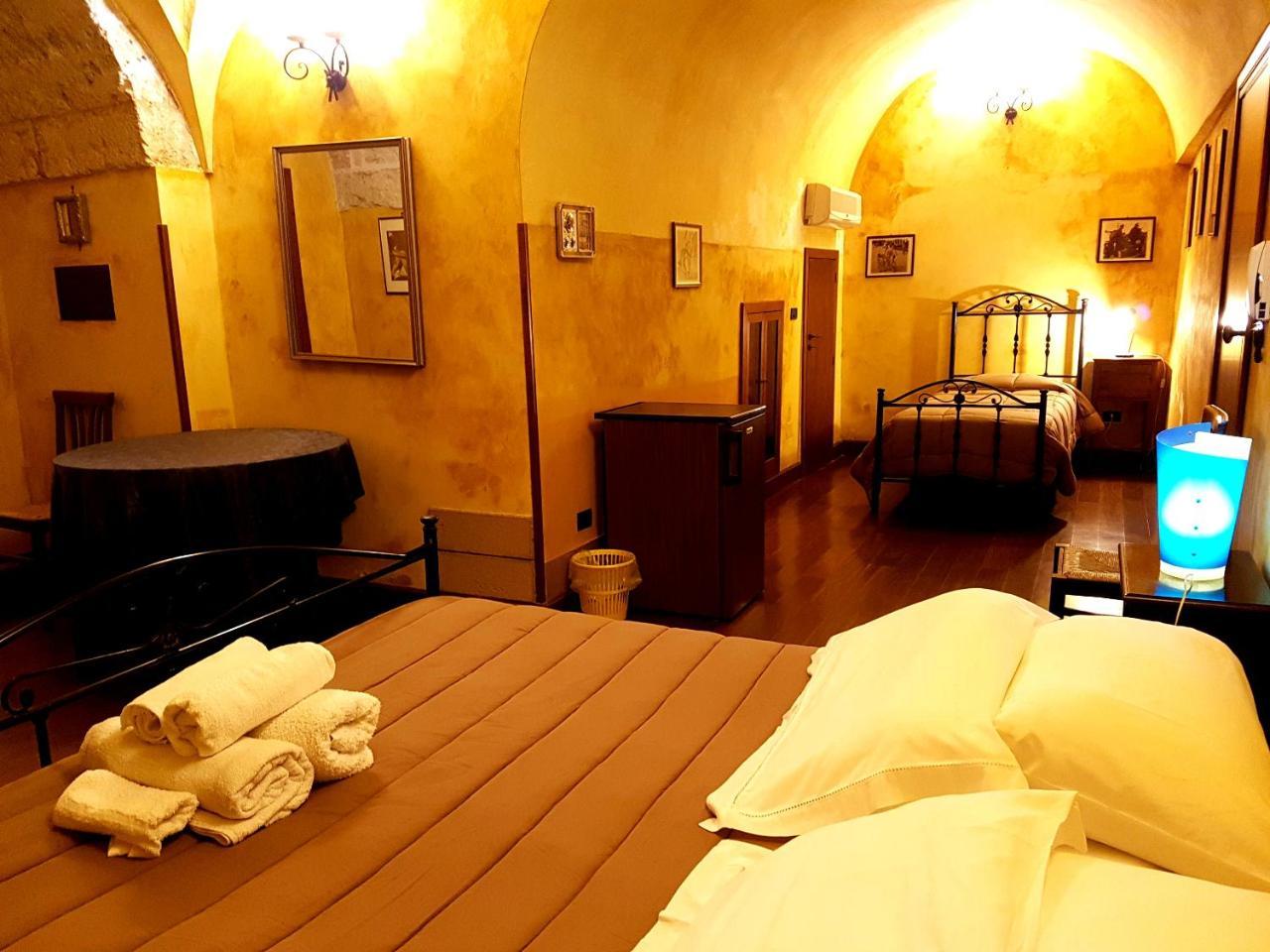 Hotel Nel Centro Storico Galatina Esterno foto