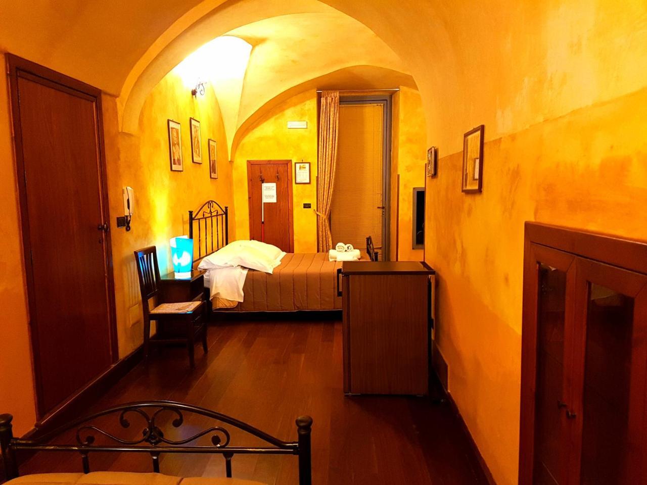 Hotel Nel Centro Storico Galatina Esterno foto